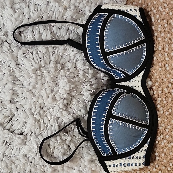 EUC Triangl Other - EUC Triangl swim top